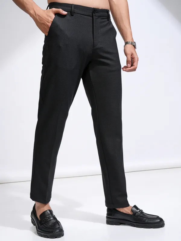 Highlander Men Black Slim Fit Solid Casual Trouser