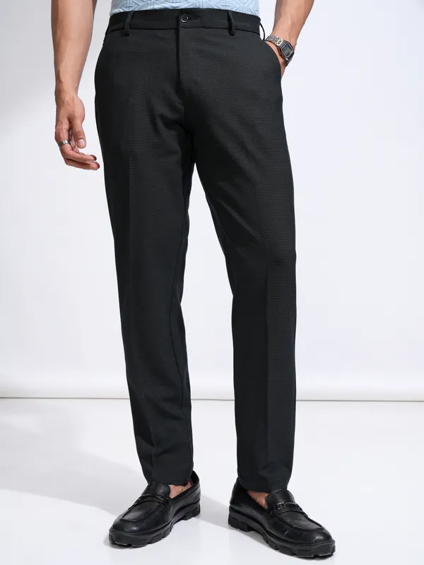 Highlander Men Charcoal Slim Fit Solid Casual Trouser