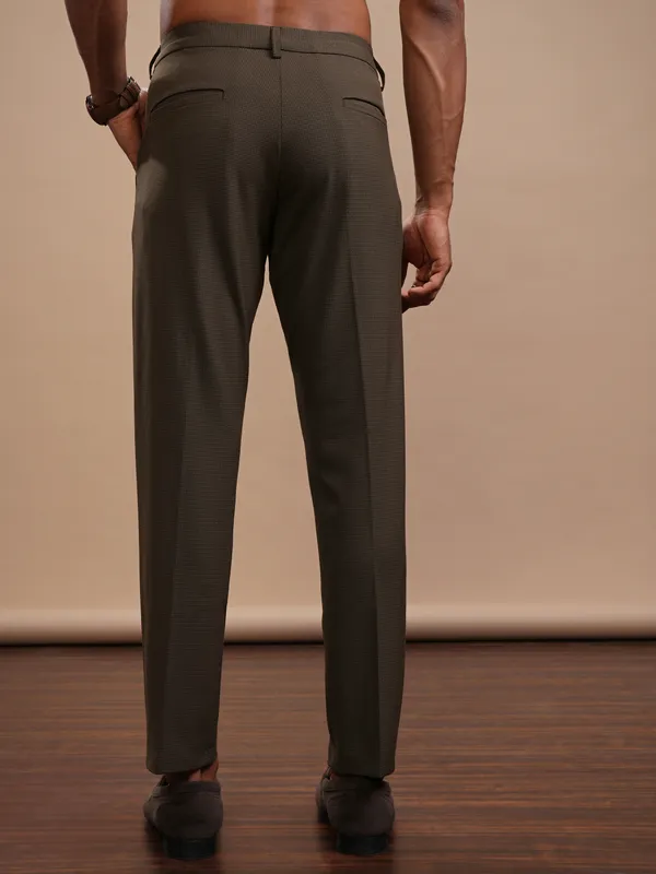 Highlander Men Brown Slim Fit Solid Casual Trouser