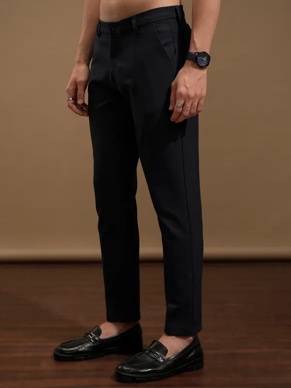 Highlander Men Navy Blue Slim Fit Solid Casual Trouser