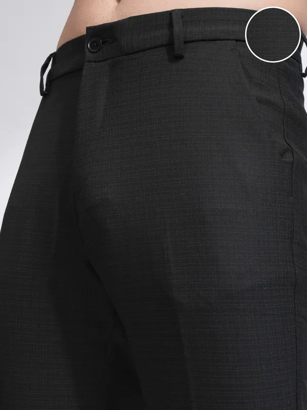 Highlander Men Black Slim Fit Solid Casual Trouser