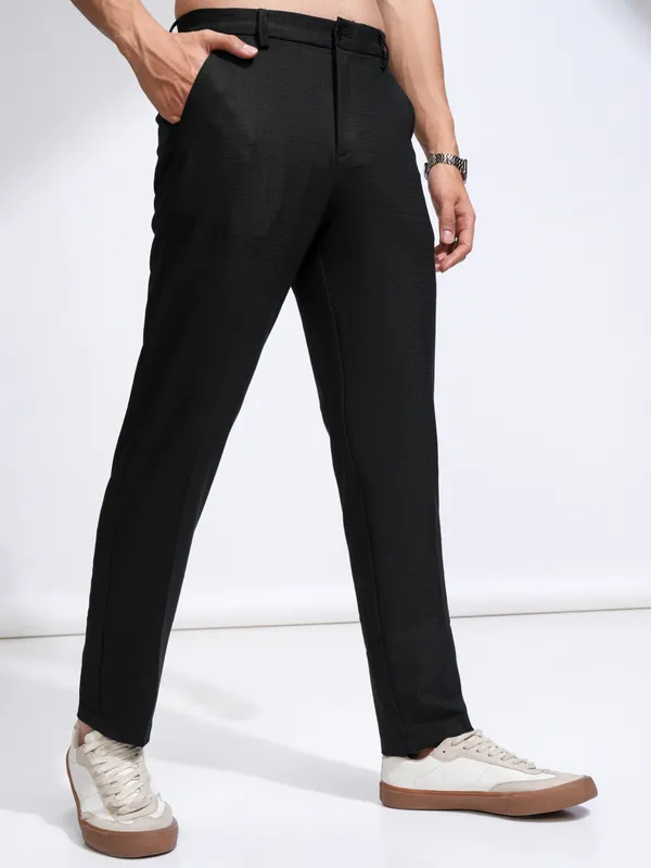 Highlander Men Black Slim Fit Solid Casual Trouser