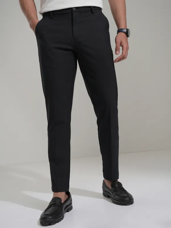 Highlander Men Navy Blue Slim Fit Solid Casual Trouser