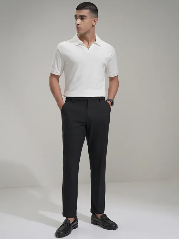 Highlander Men Navy Blue Slim Fit Solid Casual Trouser