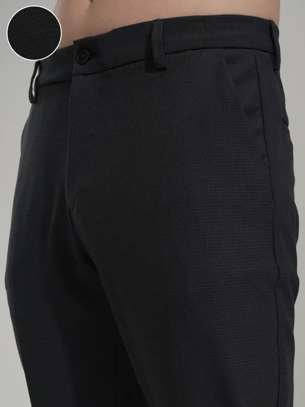 Highlander Men Navy Blue Slim Fit Solid Casual Trouser