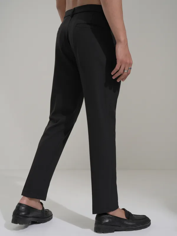 Highlander Men Charcoal Slim Fit Checked Casual Trouser