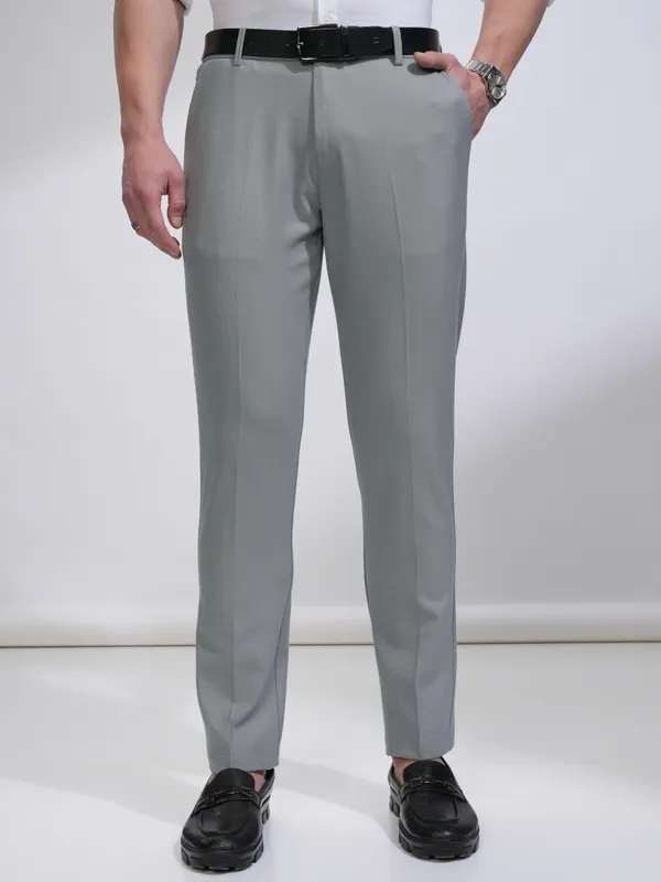 Highlander Men Grey Slim Fit Solid Casual Trouser