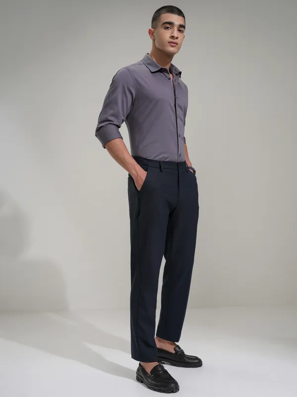 Highlander Men Navy Blue Slim Fit Solid Casual Trouser