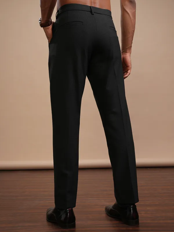 Highlander Men Charcoal Slim Fit Solid Casual Trouser