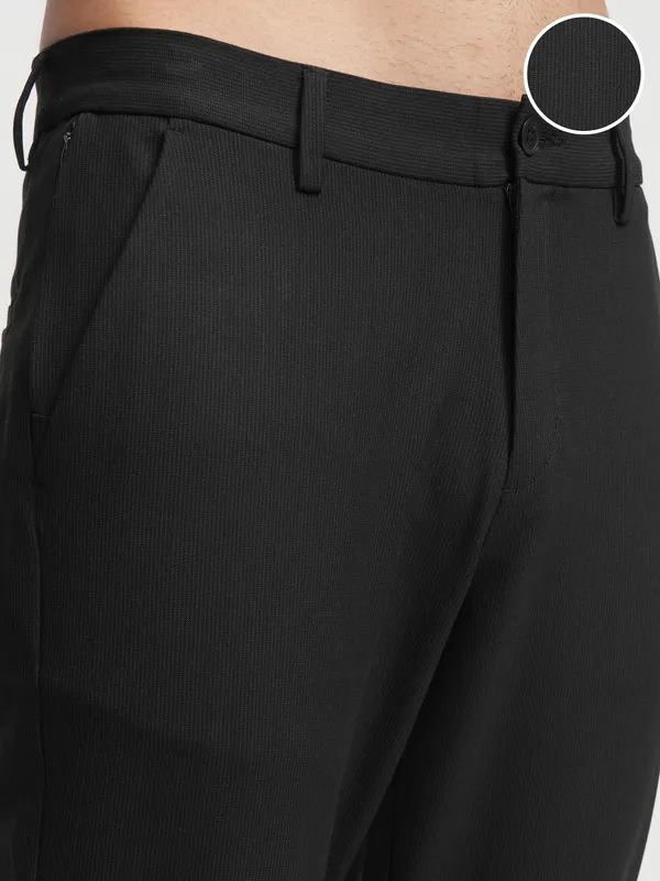 Highlander Men Black Slim Fit Solid Formal Trouser