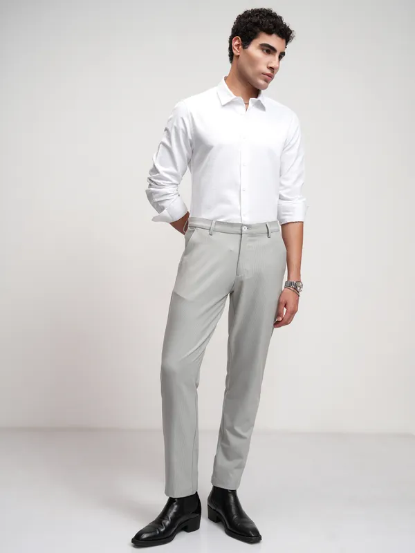 Highlander Men Grey Slim Fit Solid Formal Trouser