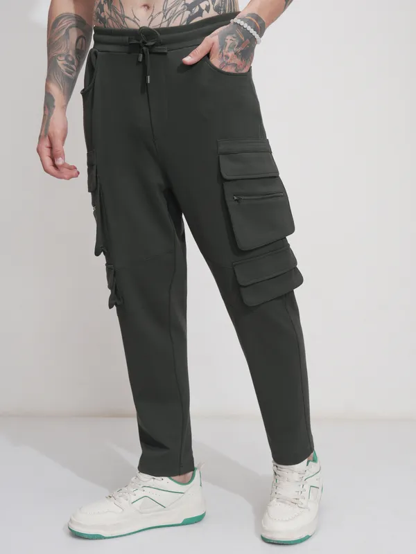 Highlander Men Green Tapered Fit Solid Joggers