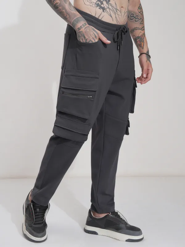 Highlander Men Grey Tapered Fit Solid Joggers