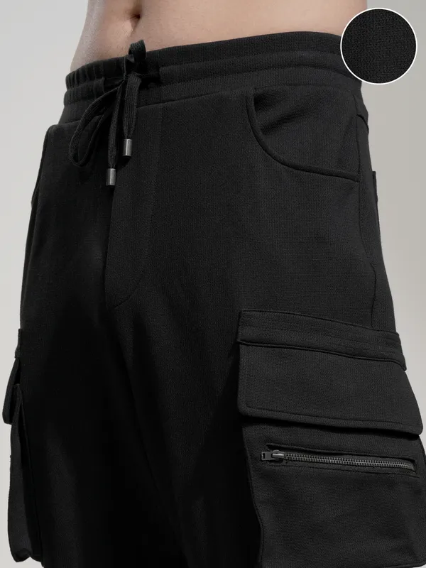 Highlander Men Black Slim Fit Solid Cargos