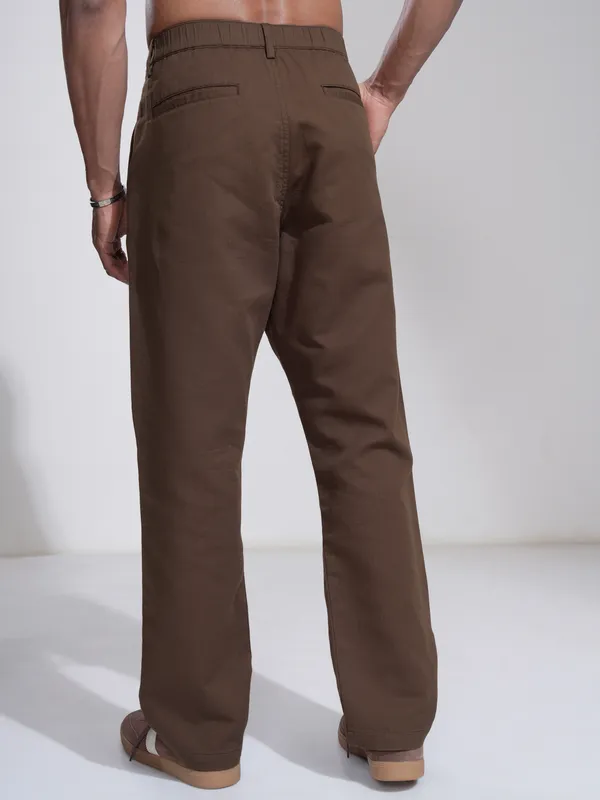 Highlander Men Brown Straight Fit Solid Casual Trouser