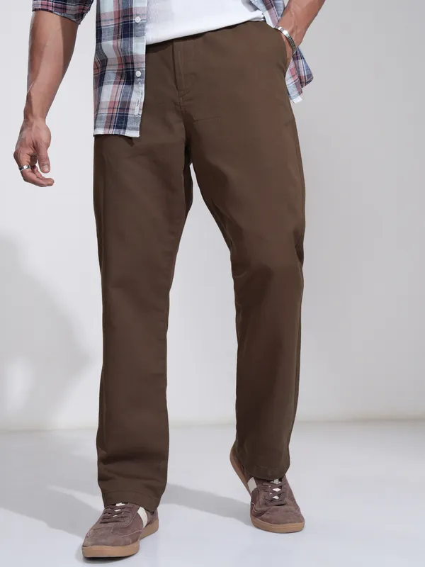Highlander Men Brown Straight Fit Solid Casual Trouser