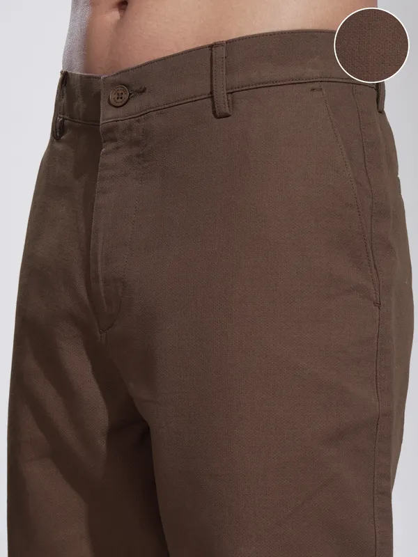 Highlander Men Brown Straight Fit Solid Casual Trouser