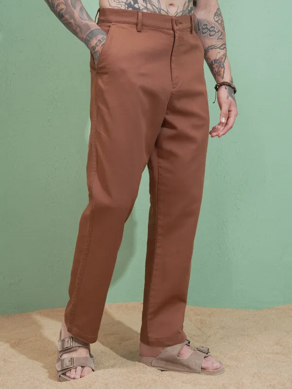 Highlander Men Rust Straight Fit Solid Casual Trouser