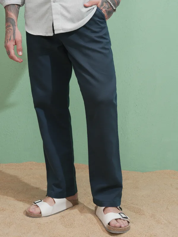 Highlander Men Blue Straight Fit Solid Casual Trouser