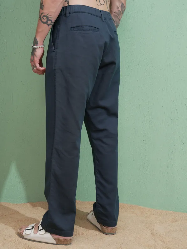 Highlander Men Blue Straight Fit Solid Casual Trouser
