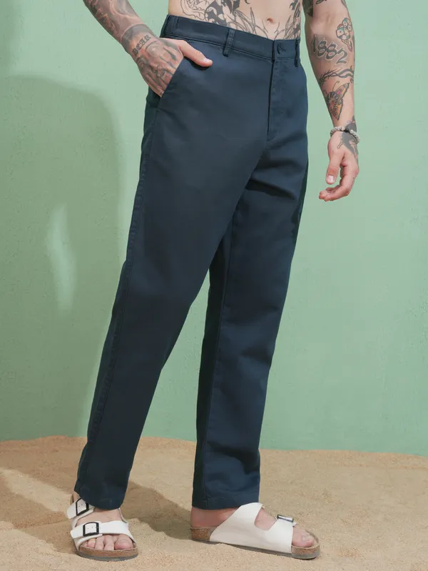Highlander Men Blue Straight Fit Solid Casual Trouser