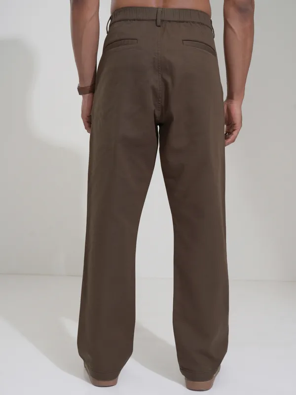 Highlander Men Tan Straight Fit Solid Casual Trouser