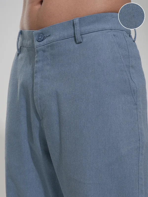 Highlander Men Blue Straight Fit Solid Casual Trouser