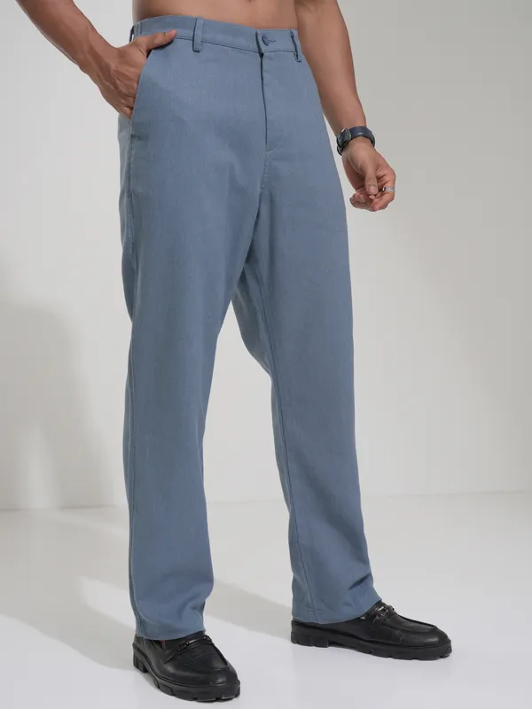Highlander Men Blue Straight Fit Solid Casual Trouser