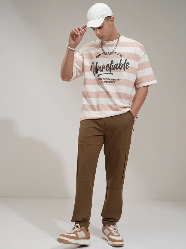 Highlander Men Brown Relaxed Fit Solid Cargos