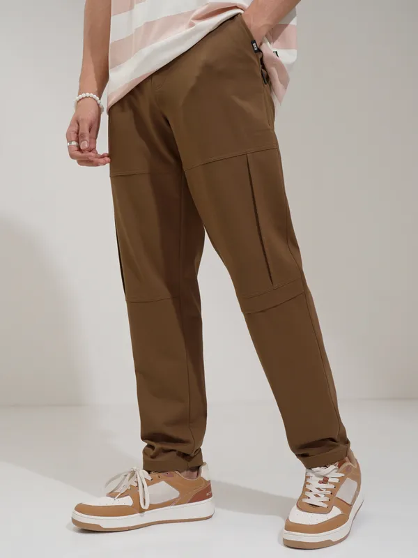 Highlander Men Brown Relaxed Fit Solid Cargos