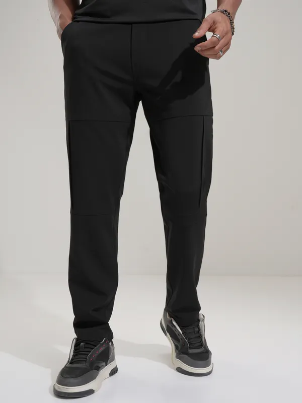 Highlander Men Black Relaxed Fit Solid Casual Trouser