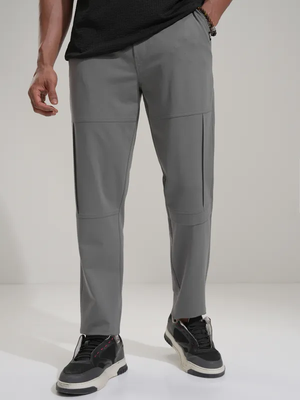 Highlander Men Grey Relaxed Fit Solid Casual Trouser