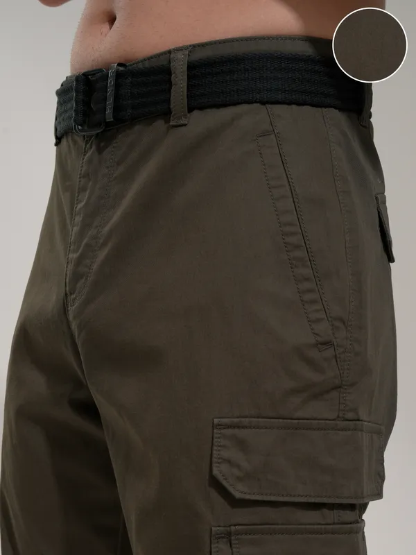 Highlander Men Grey Relaxed Fit Solid Cargo