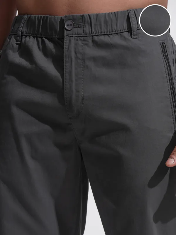 Highlander Men Black Relaxed Fit Solid Casual Trouser