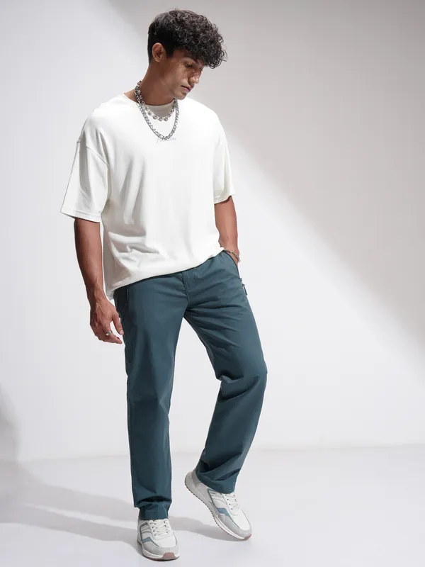 Highlander Men Green Relaxed Fit Solid Casual Trouser