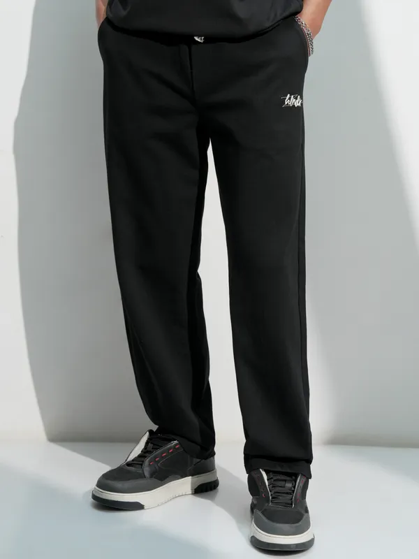 Highlander Men Black Solid Straight Fit Regular Trousers