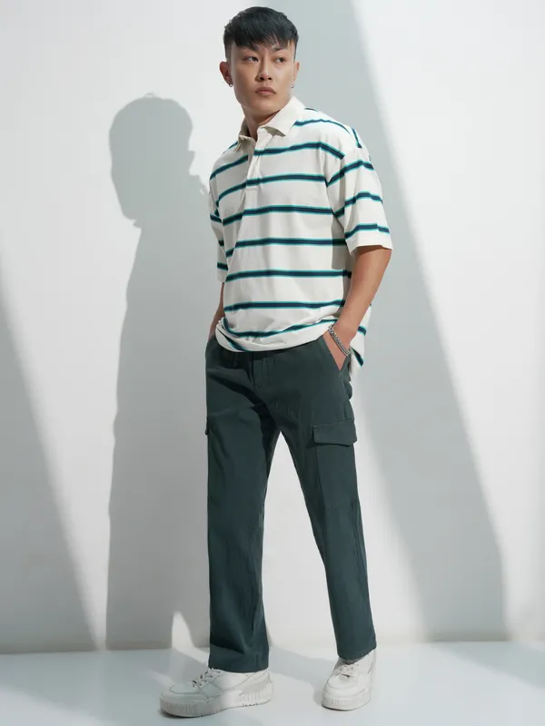 Highlander Men Teal Solid Straight Fit Cargos