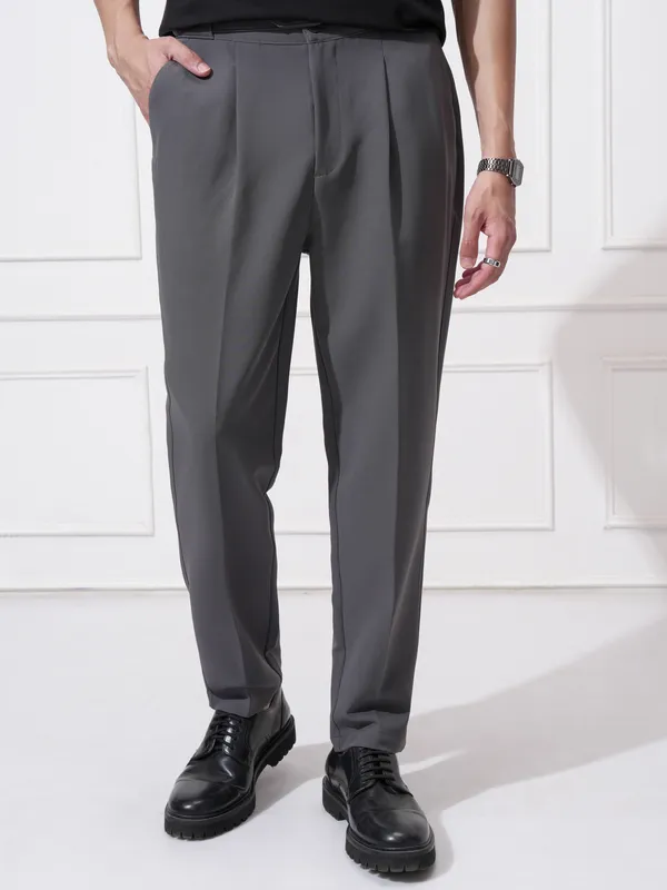 Highlander Men Grey Tapered Fit Solid Korean Pant