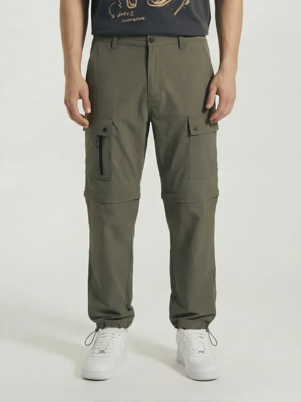 Highlander Men Olive Relaxed Fit Solid Regular Trouser