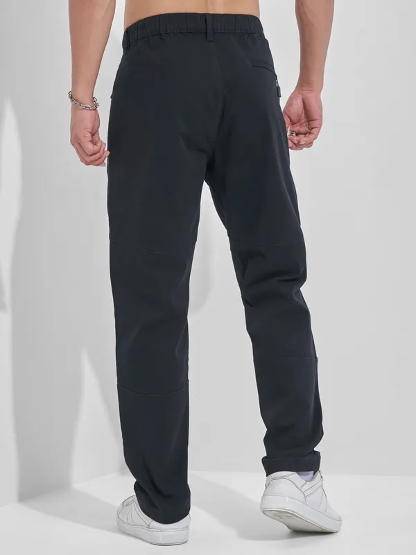 Highlander Men Black Relaxed Fit Solid Regular Trouser