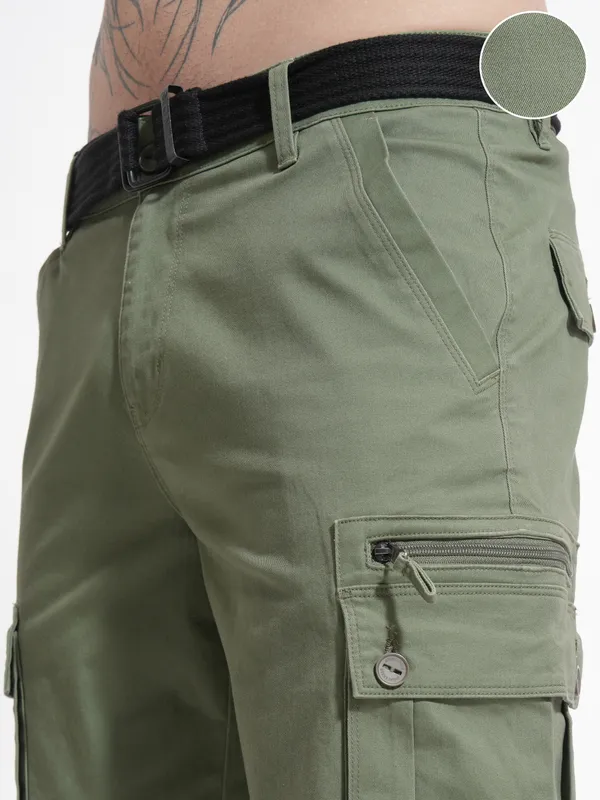 Highlander Men Green Relaxed Fit Solid Cargo