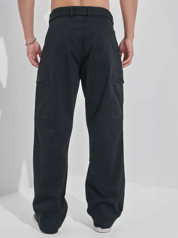 Highlander Men Black Relaxed Fit Solid Cargos