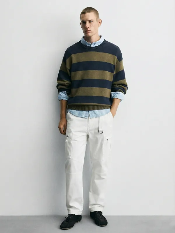 Highlander Men White Relaxed Fit Solid Cargos