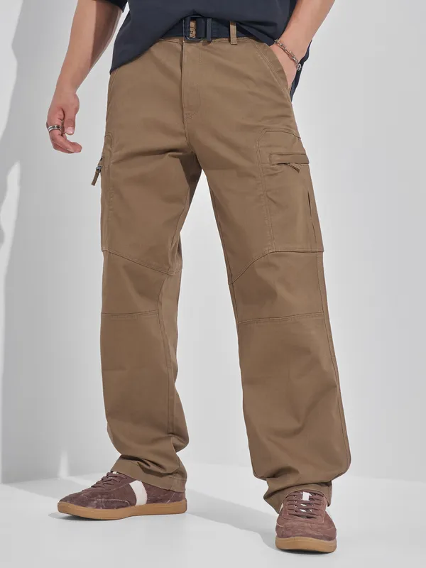 Highlander Men Brown Relaxed Fit Solid Cargos