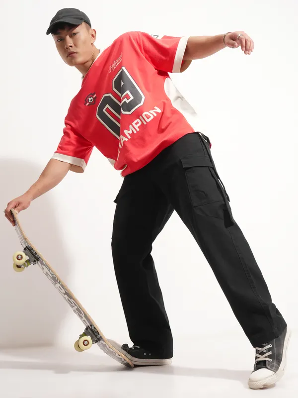 Highlander Men Black Relaxed Fit Solid Cargo