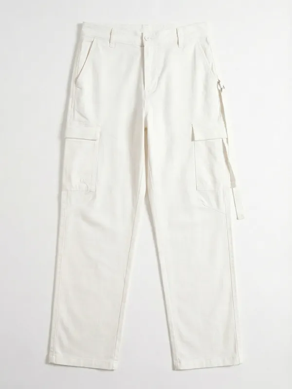 Highlander Men Grey Relaxed Fit Solid Cargo