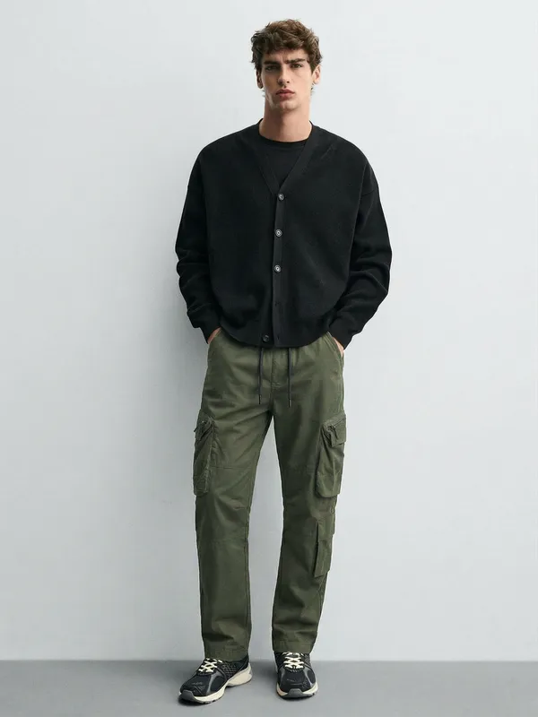 Highlander Men Green Baggy Solid Cargos