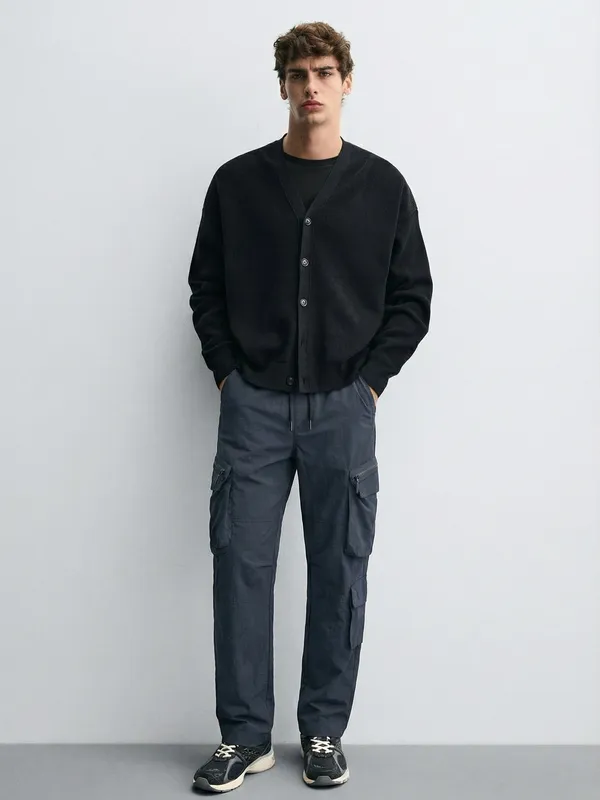 Highlander Men Blue Baggy Solid Cargos