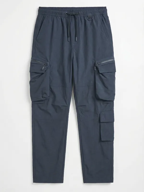 Highlander Men Blue Baggy Solid Cargos