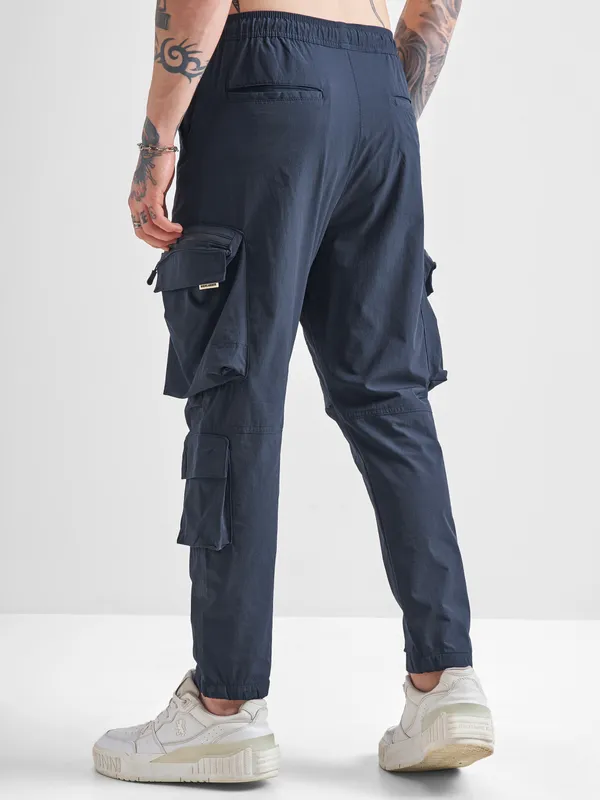 Highlander Men Blue Baggy Solid Cargos